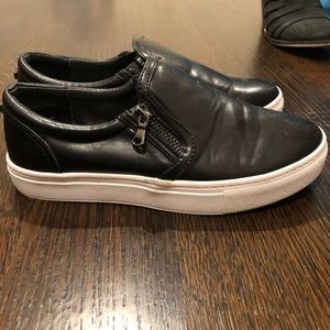 Steve Madden Slip On Sneaker